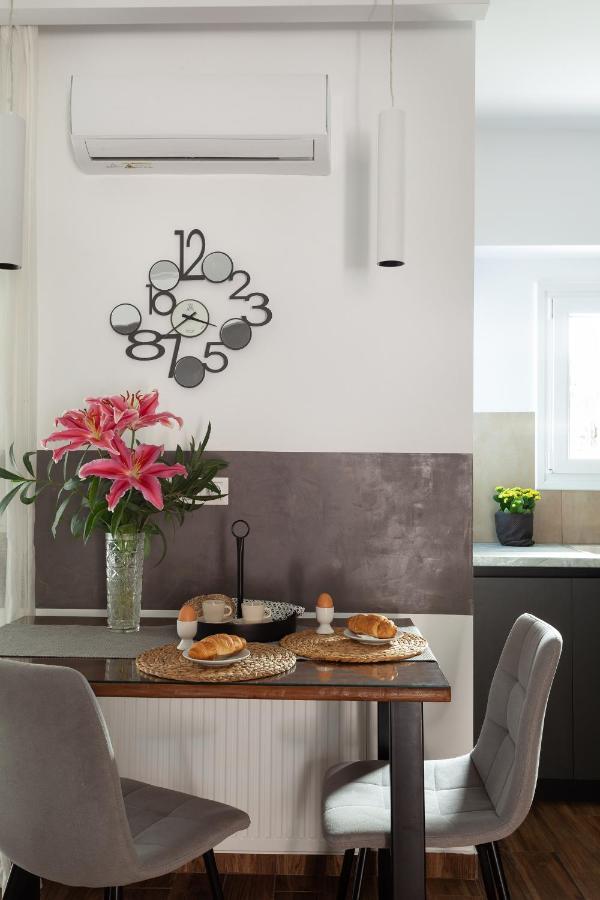 Seaside Apartment By Flisvos Marina Athena Bagian luar foto
